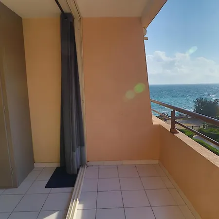 Apartment Spacieux T2 Avec Terrasse Et Vue Sur - Fr-1-472a-307